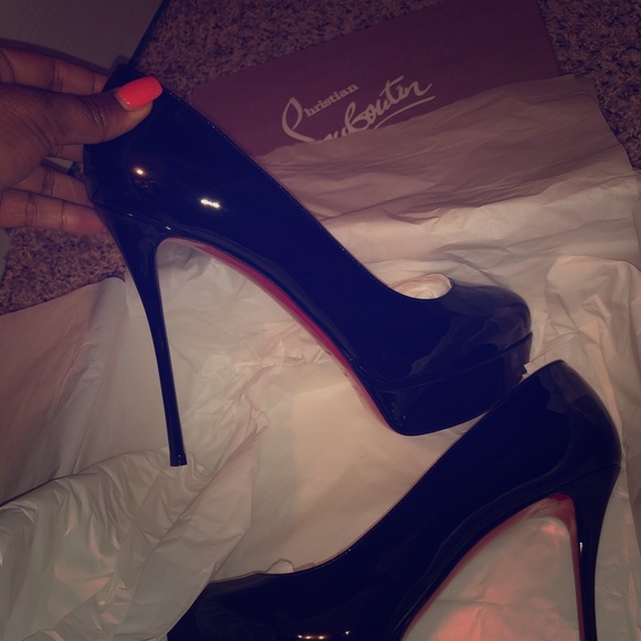 Christian Louboutin Dirditta Red Bottom Pumps - Picture 1 of 6